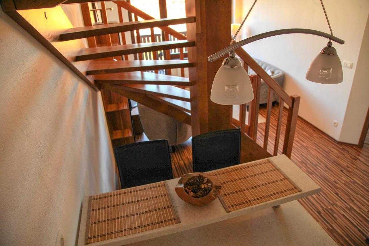 Apartment Vila Aston Vel'ka Lomnica Dış mekan fotoğraf